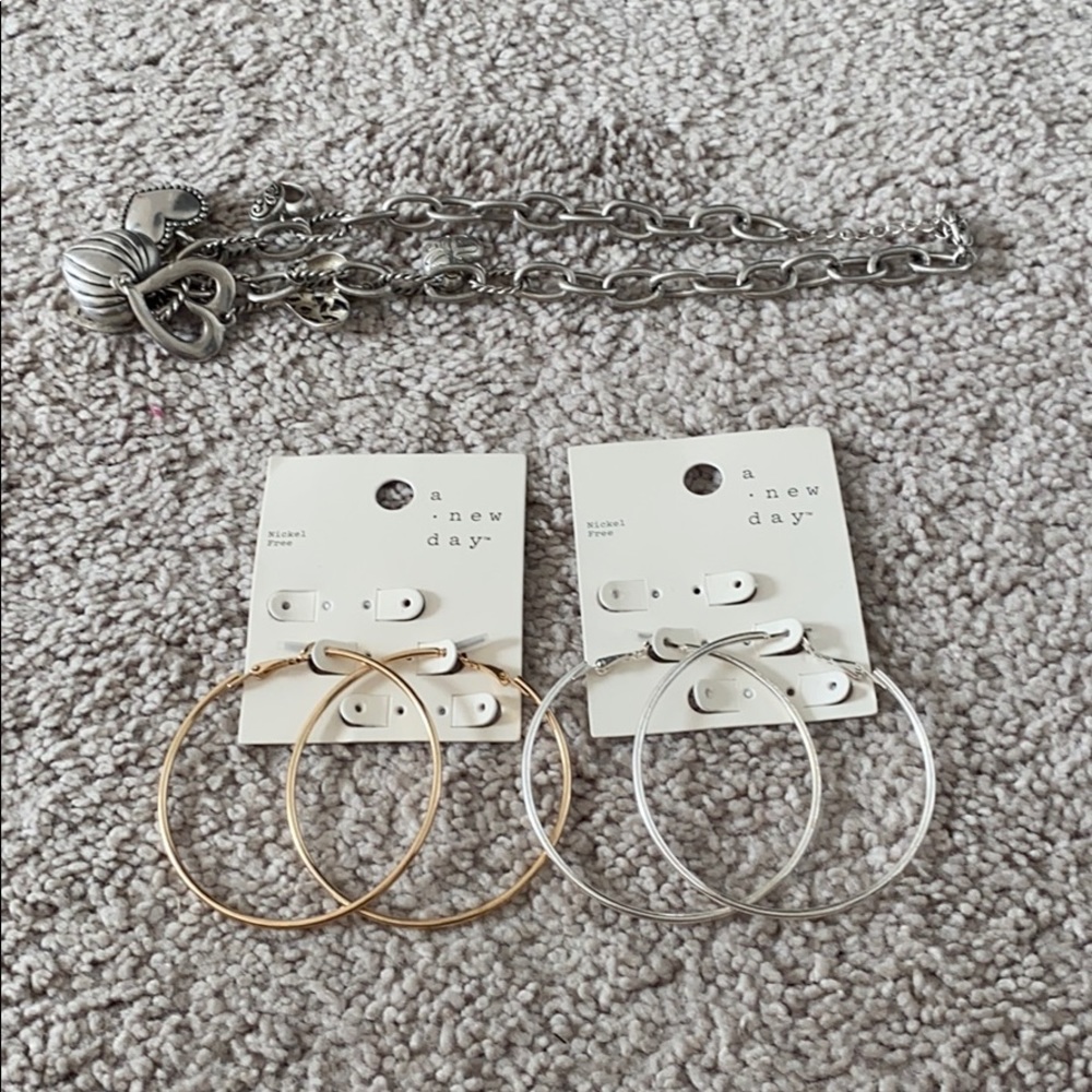 2 pairs of earrings & necklace (set or individual)
